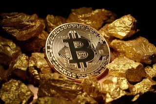 Battle of the Assets: Gold and Bitcoin